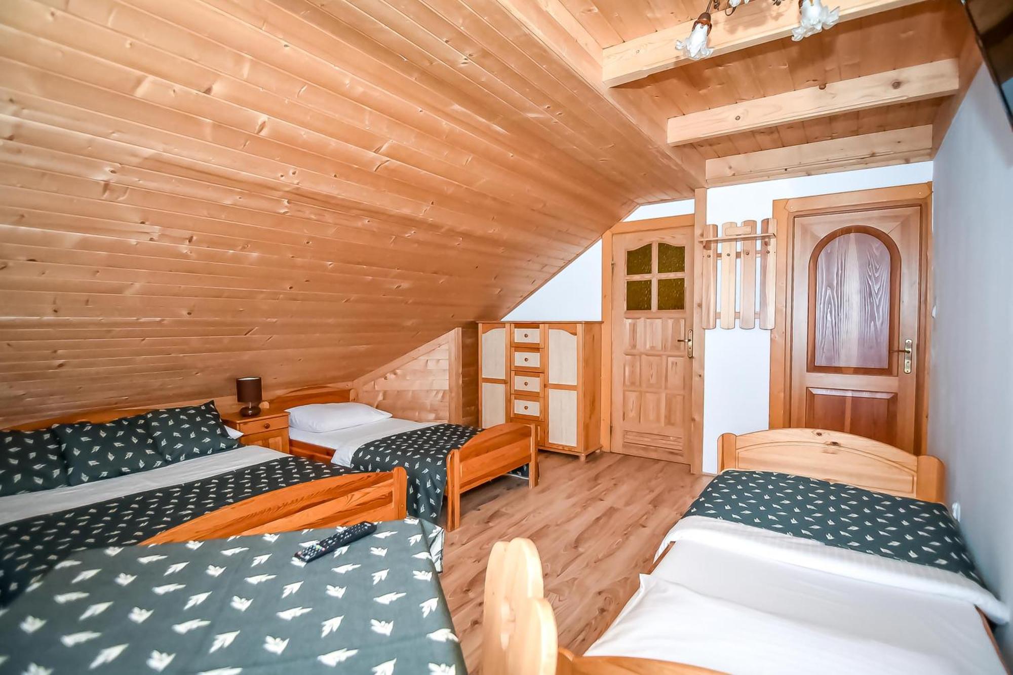 Willa Pod Orlem Jacuzzi Sauna กอสเชียลิสกอ ภายนอก รูปภาพ