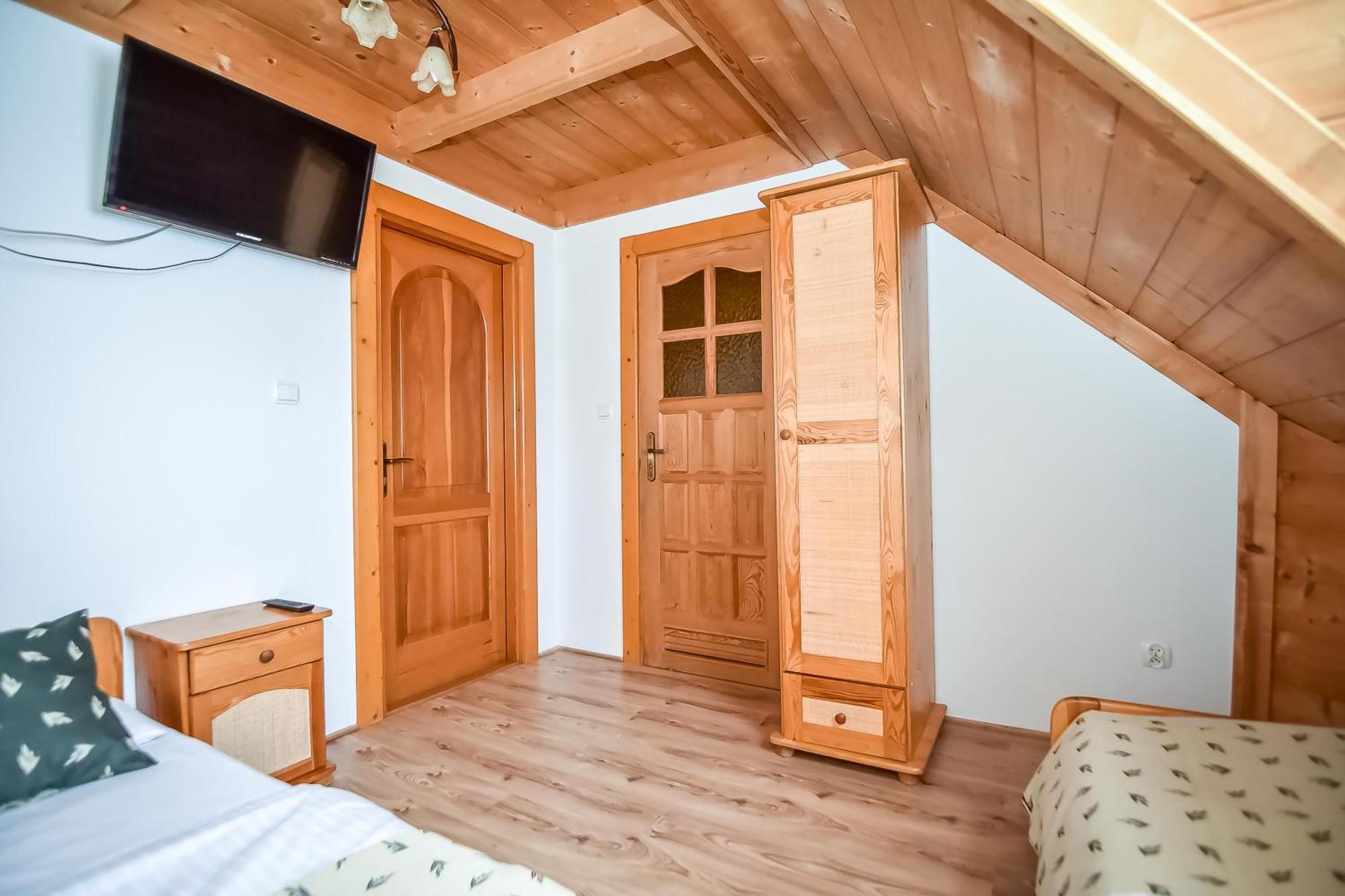 Willa Pod Orlem Jacuzzi Sauna กอสเชียลิสกอ ภายนอก รูปภาพ
