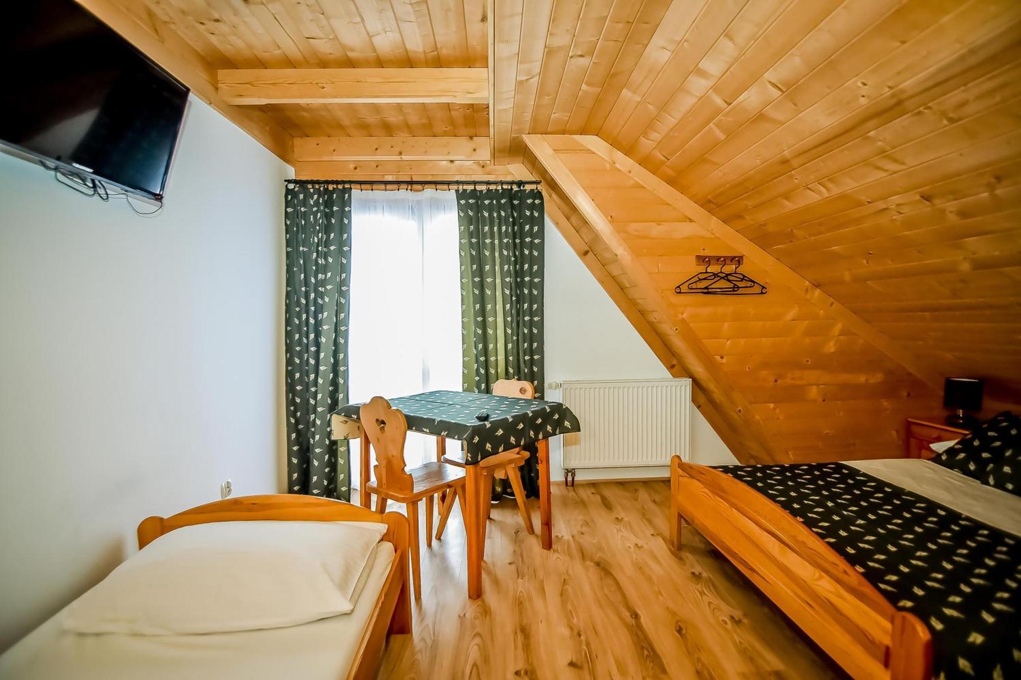 Willa Pod Orlem Jacuzzi Sauna กอสเชียลิสกอ ภายนอก รูปภาพ