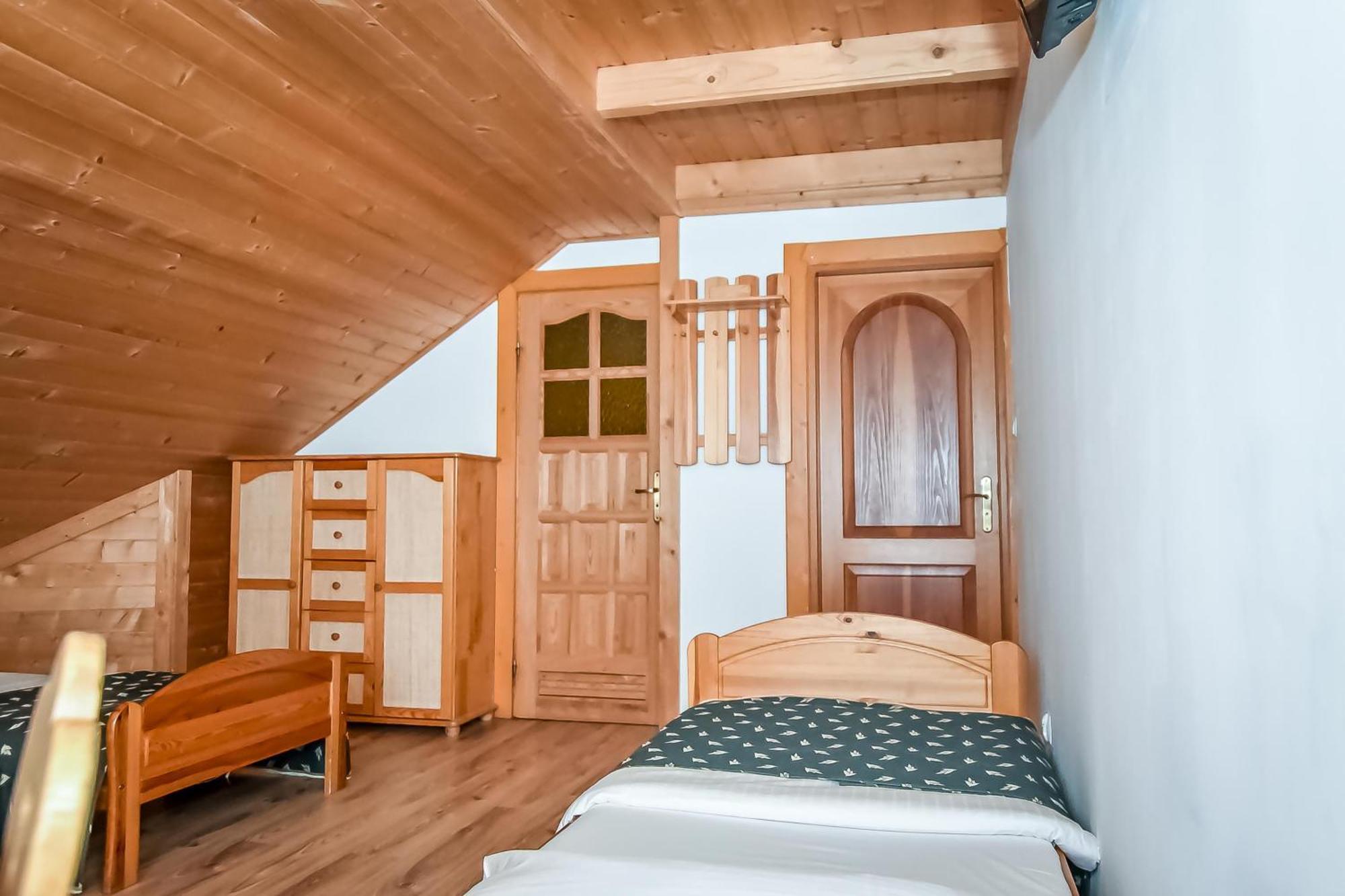 Willa Pod Orlem Jacuzzi Sauna กอสเชียลิสกอ ภายนอก รูปภาพ