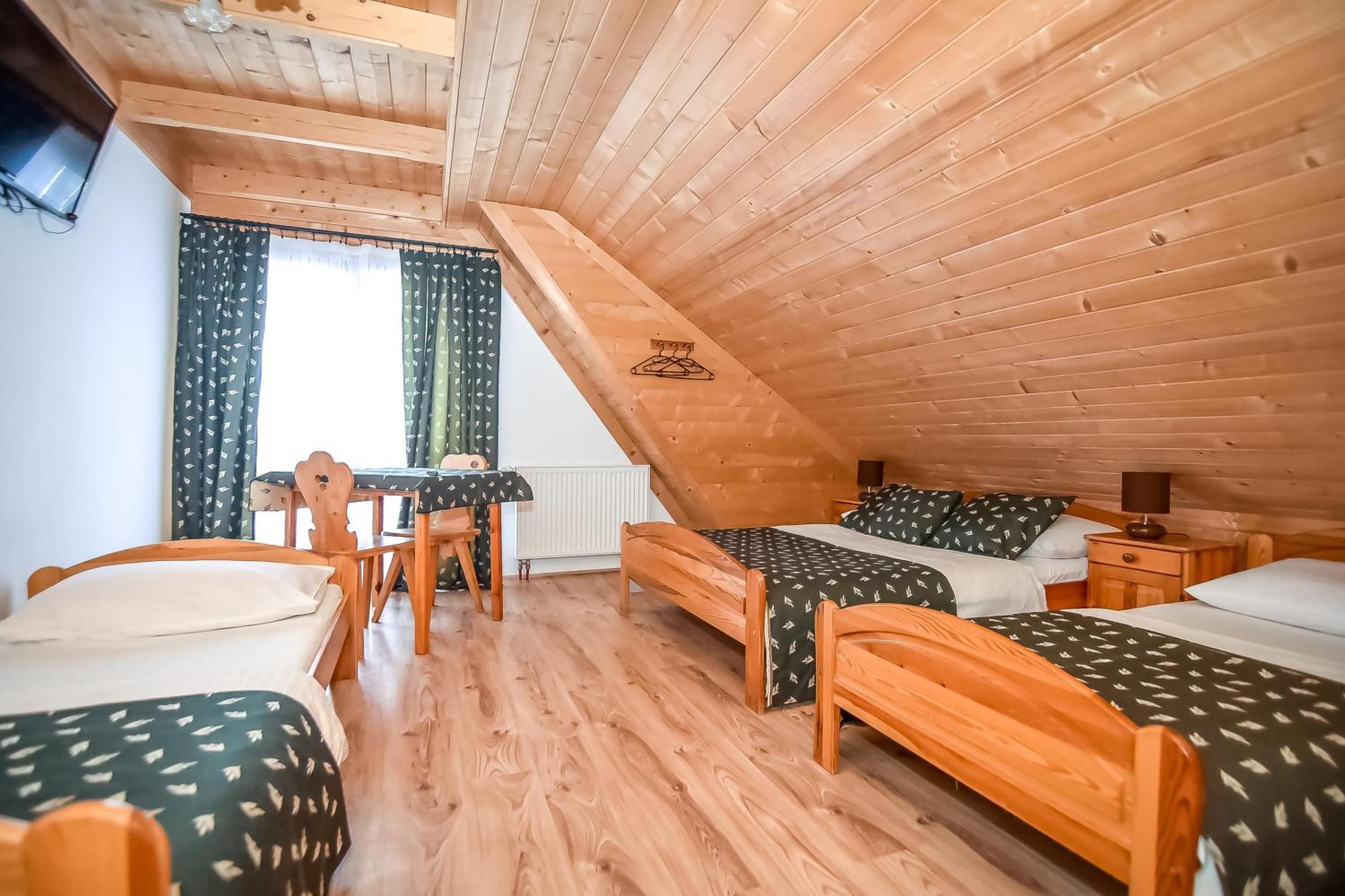 Willa Pod Orlem Jacuzzi Sauna กอสเชียลิสกอ ภายนอก รูปภาพ