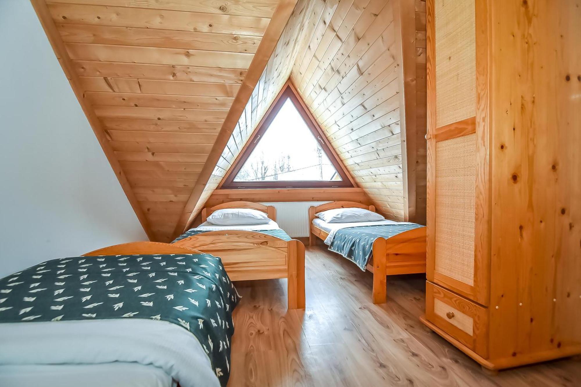 Willa Pod Orlem Jacuzzi Sauna กอสเชียลิสกอ ภายนอก รูปภาพ