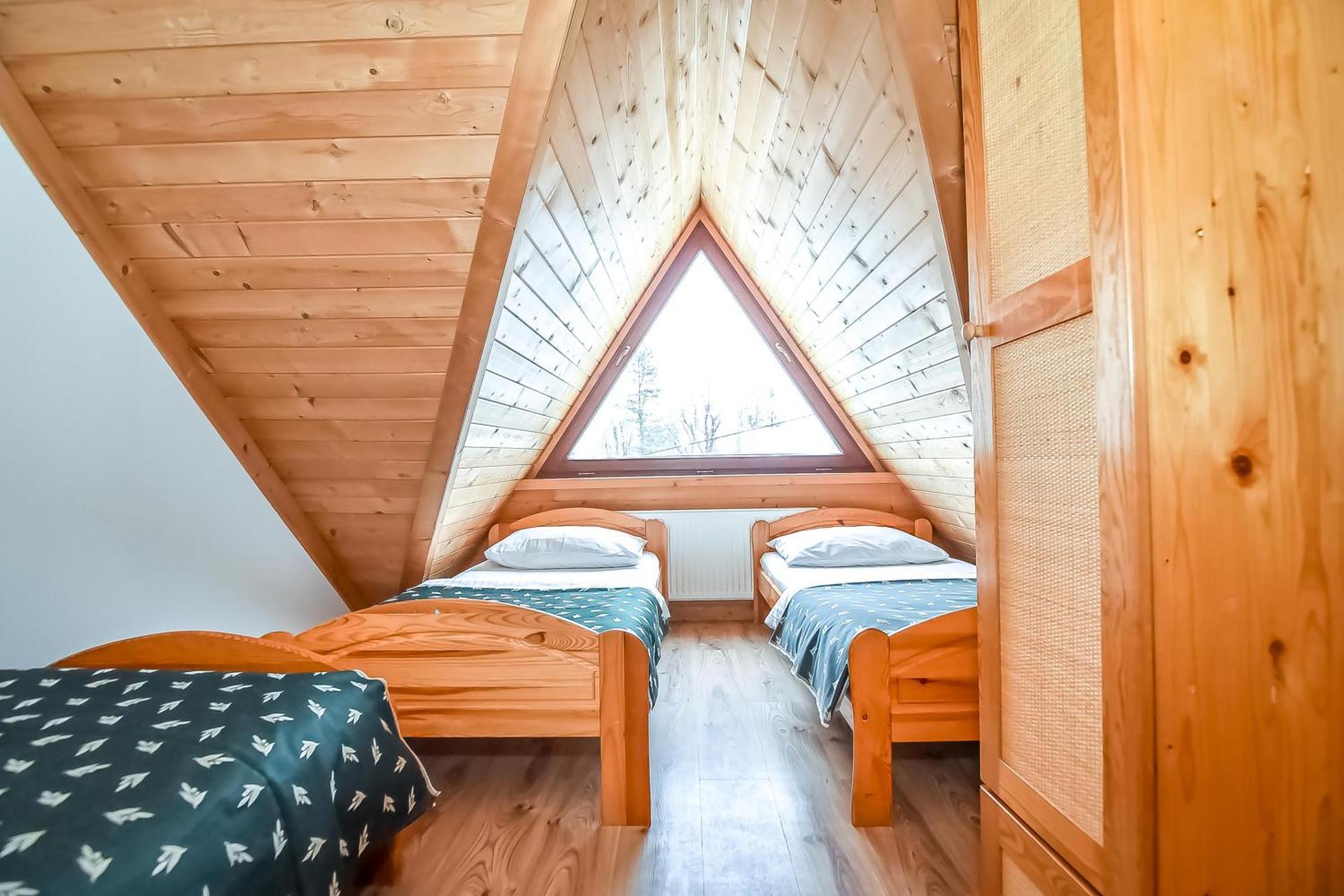 Willa Pod Orlem Jacuzzi Sauna กอสเชียลิสกอ ภายนอก รูปภาพ